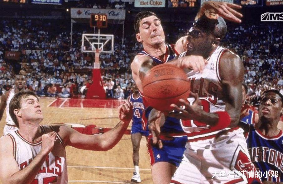 为何说NBA现役只有詹姆斯 能承受90年代的防守强度？(3)