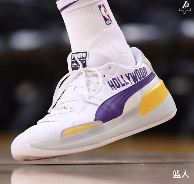 NBA球员上脚：哈雷尔2双战靴，库兹马的“好莱坞”球鞋！(8)
