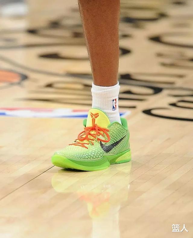 NBA球员上脚：哈雷尔2双战靴，库兹马的“好莱坞”球鞋！(19)