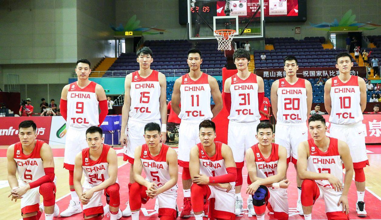 中国男篮模拟12人名单出炉！辽宁球员榜上无名，山东强势入选2人！