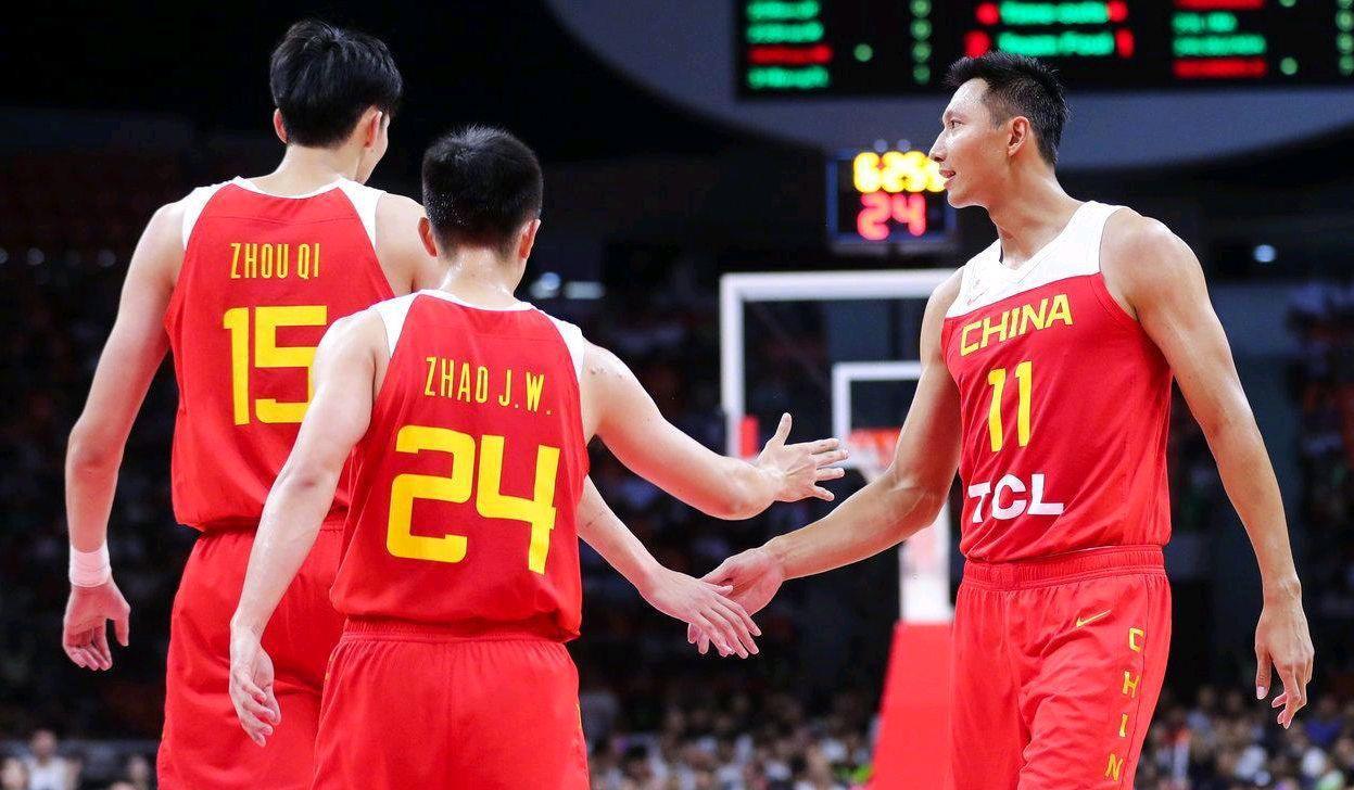 中国男篮模拟12人名单出炉！辽宁球员榜上无名，山东强势入选2人！(2)