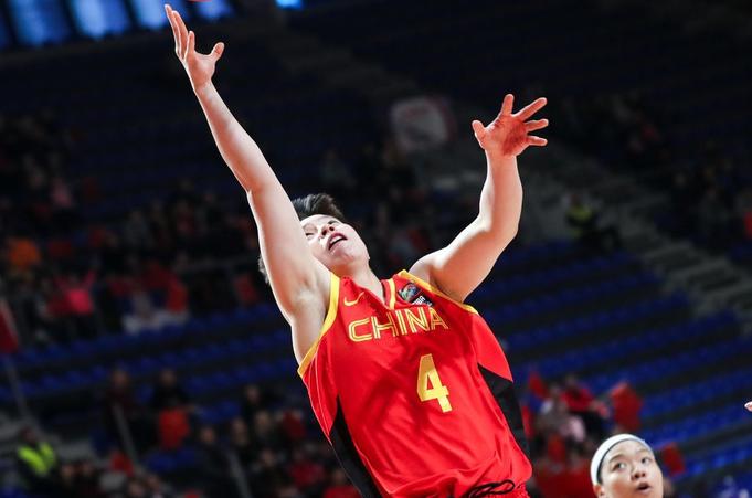 对比扎心！中国女篮3战罚球命中率85%，世界杯男篮65%，差距真大(5)