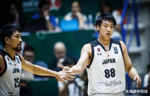日本男篮亚预赛24人集训名单：3归化待命八村垒缺席 华裔前锋入选(2)
