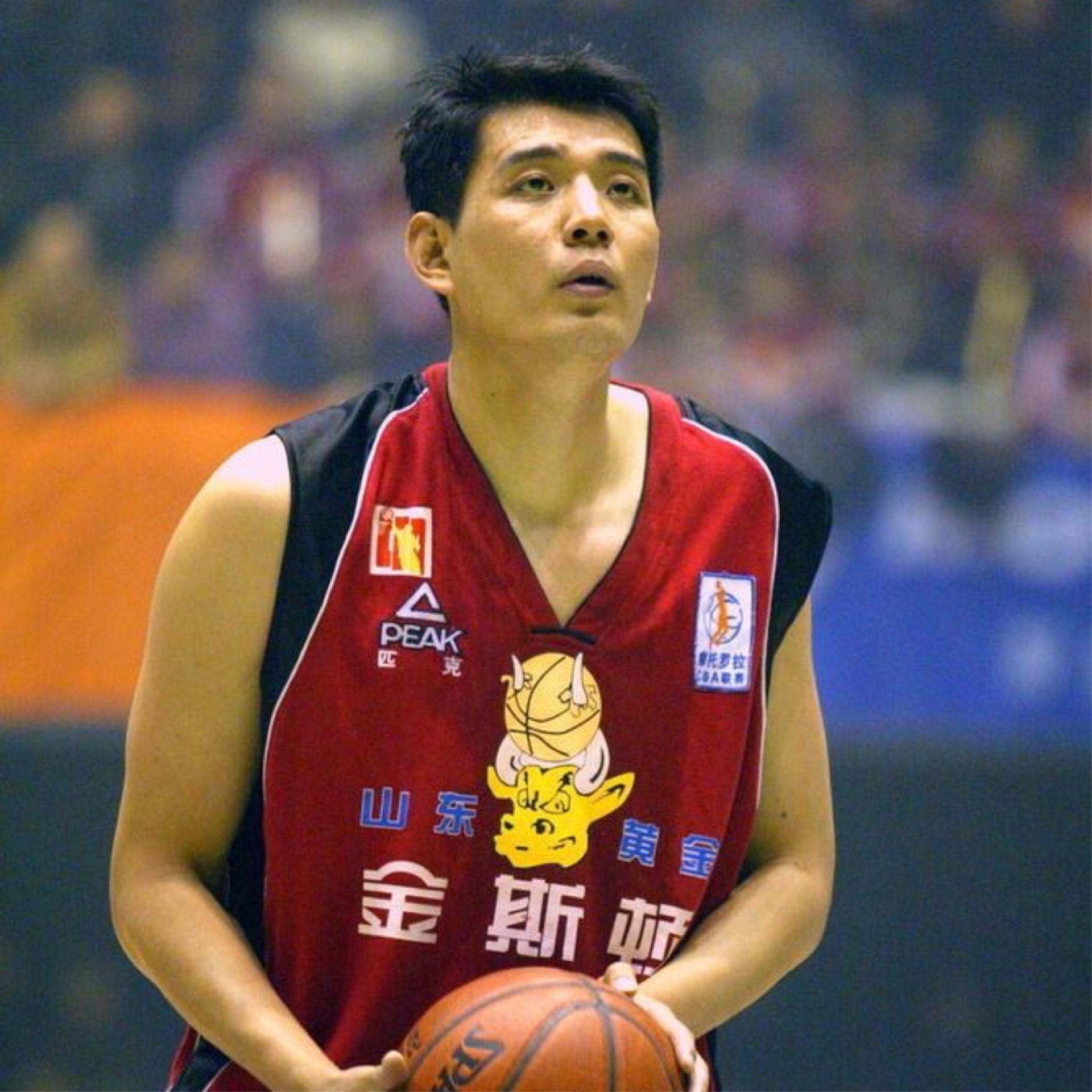 中国男篮传奇人物巩晓彬，肉眼可见天赋有没得到传承？儿子如何？(4)