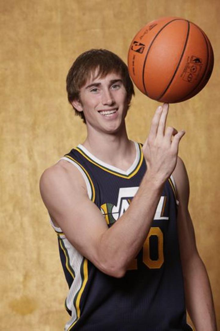 NBA中5位样貌变化较大的球星，安德森年轻时很帅，第三个以前很胖(10)