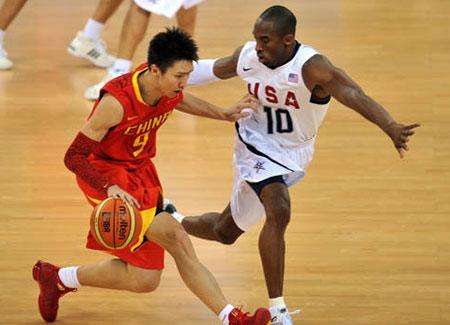 没有对比就没有差距！中国球员和NBA球员站一起时，肌肉差太多了(5)
