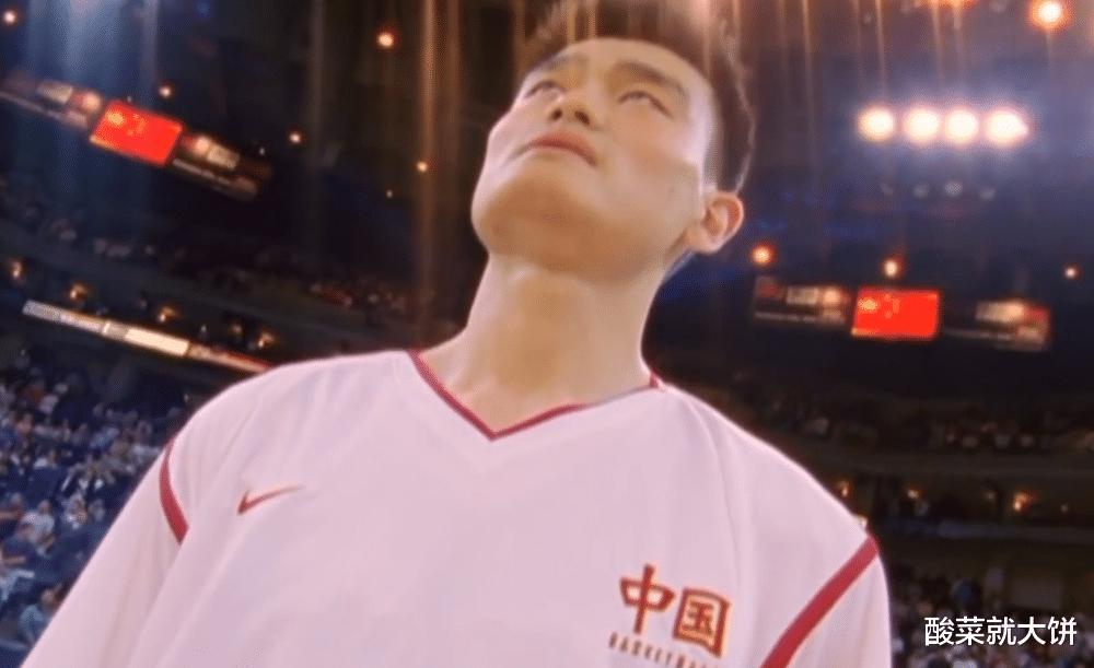 举国上下，纷纷谴责中国篮球的退步, 媒体采访姚明说道：“您觉得现在的结果谁该负责？”(3)