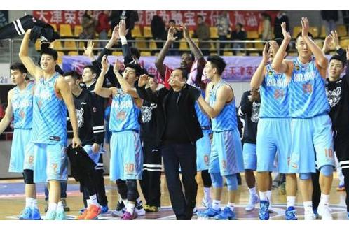 从昨天与新疆队的比赛来看，辽宁男篮本赛季能否夺冠？