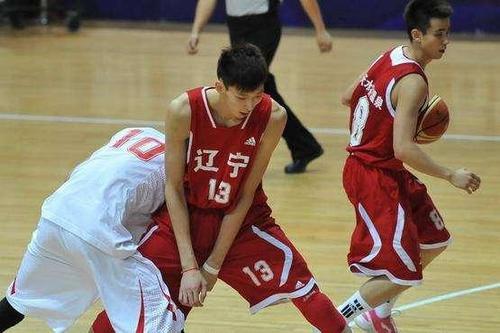 从昨天与新疆队的比赛来看，辽宁男篮本赛季能否夺冠？(2)