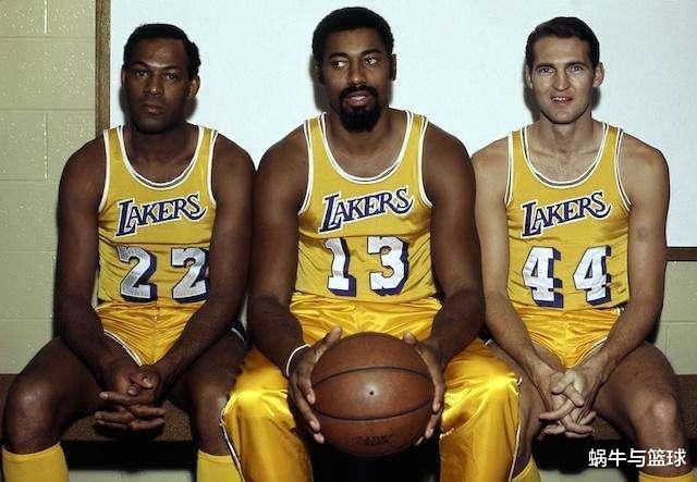 NBA历史上有多少球员职业生涯场均数据能达到25+5+5？(1)