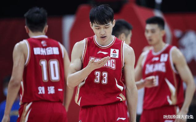 26岁后卫爆发，广东男篮卫冕最大对手出现，比辽宁男篮战绩还猛