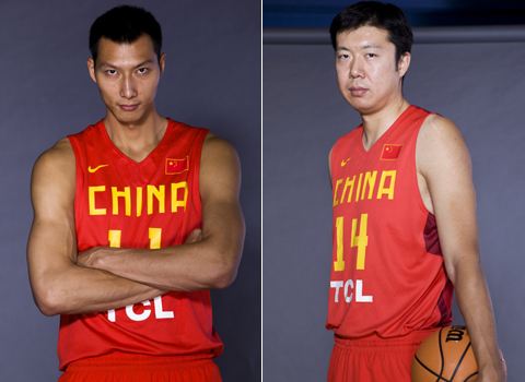 致敬CBA赛场上的传说——王治郅，他是中国篮球史上的活化石