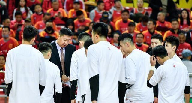 中国篮球坏消息！曝前八一球员本赛季无缘CBA，姚明尽力了(2)