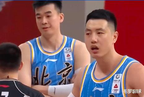 CCTV5全国直播，北京16+12巨星撒泼给中国男篮丢脸，难逃姚明重罚(3)