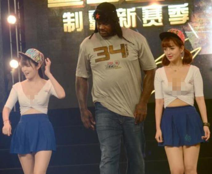 中国最美篮球宝贝，身材极品，曾被奥尼尔偷瞄，如今近况如何？(2)