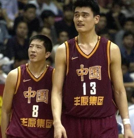 谁可坐中国男篮的第二把交椅？