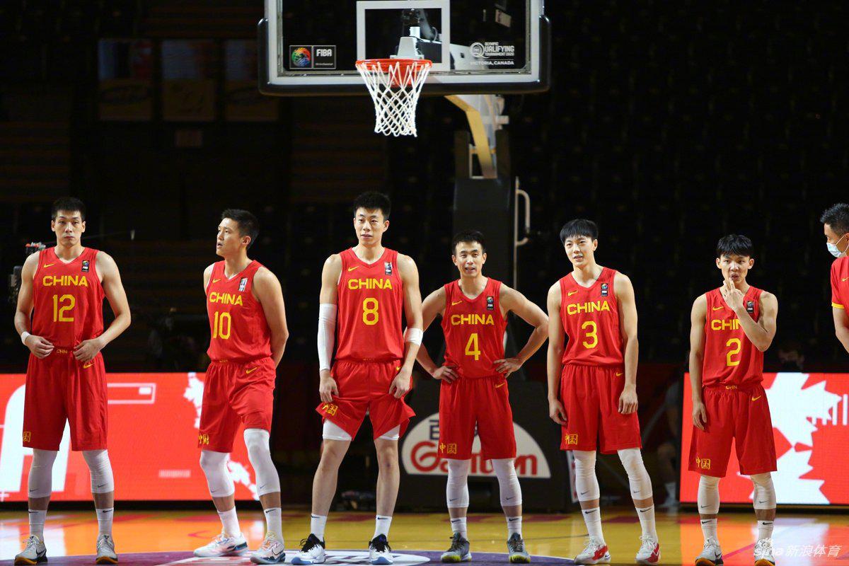 两战皆负！中国男篮无缘东京奥运，男子三大球最后的门面倒下了！
