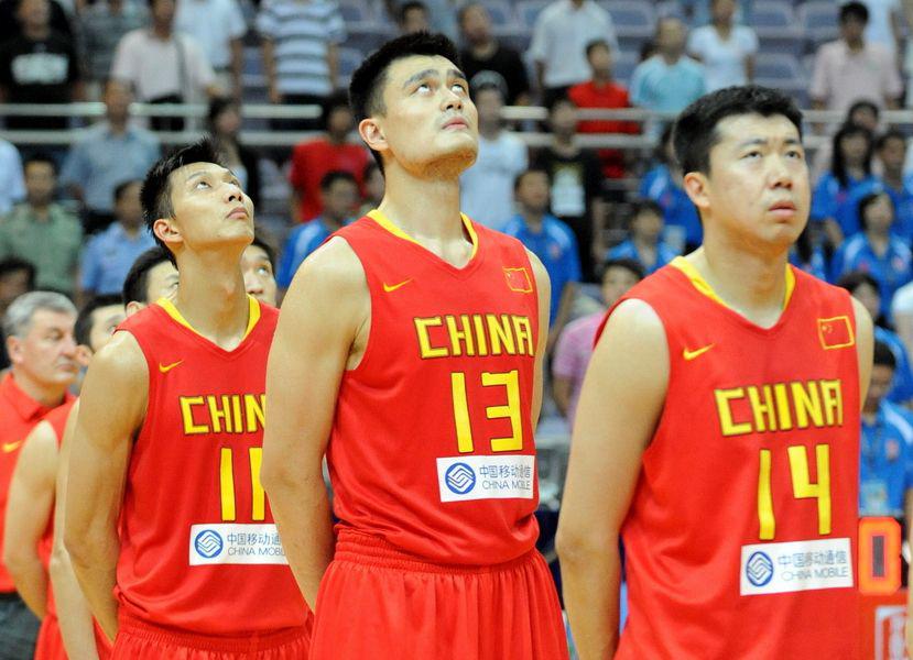 两战皆负！中国男篮无缘东京奥运，男子三大球最后的门面倒下了！(5)