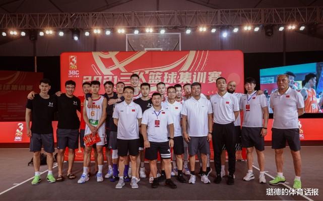 官方！中国三人篮球晒全队出征照，高诗岩更博：想为国家做贡献(3)