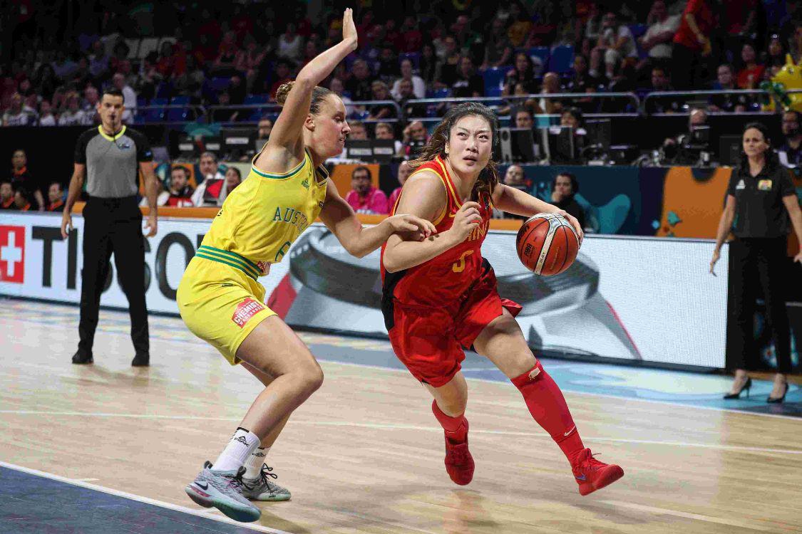两场篮球赛事奉送！澳洲女篮体能存隐患，尼日利亚男篮防守松散(2)