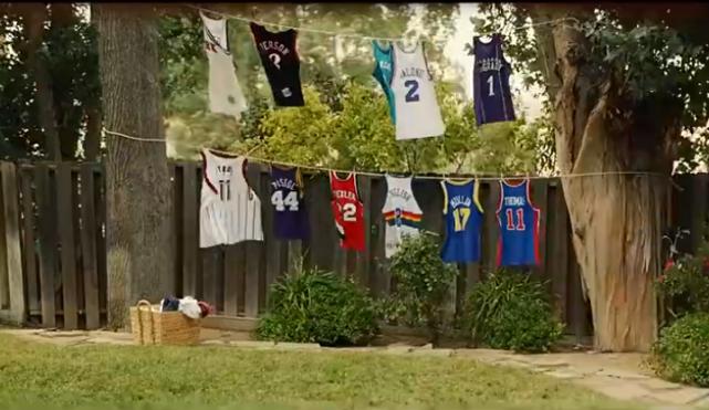 NBA发布75周年纪念短片！詹姆斯洒种子科比令人泪目 姚明球衣出镜(10)