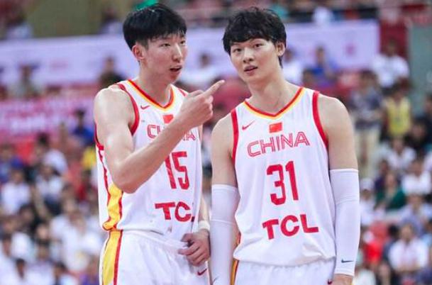 CBA锋线球员人才济济，中国男篮征战世预赛，杜锋将如何取舍？(2)