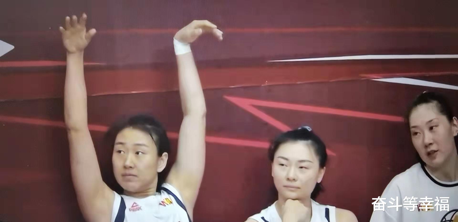 WCBA常规赛，四川女篮大胜辽宁女篮，高颂和韩旭手感热爆了(5)