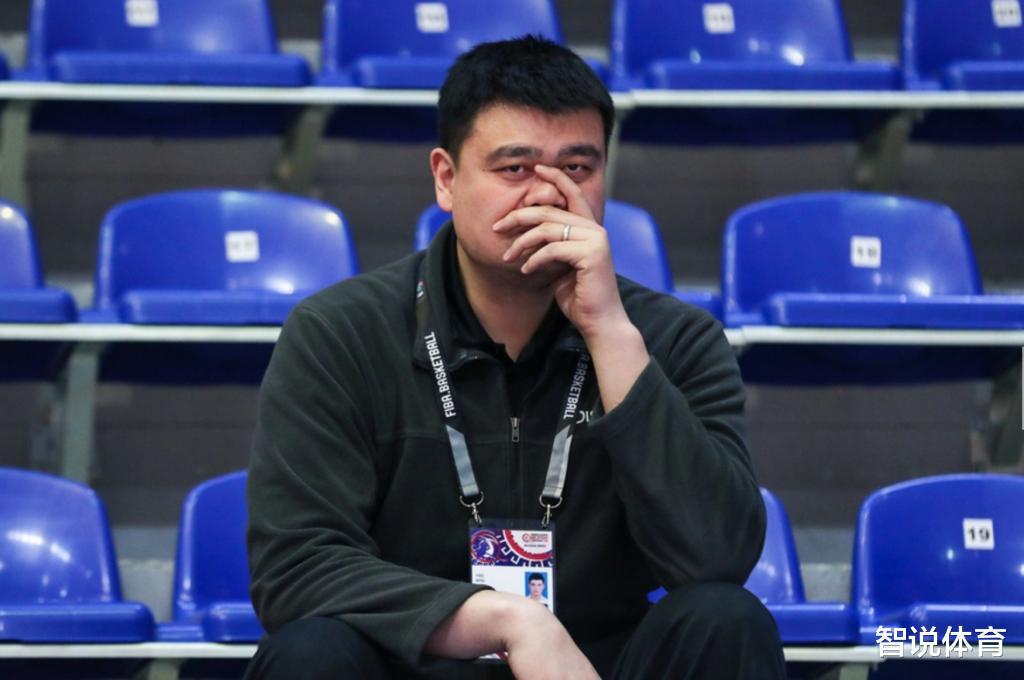 未来中国男篮派这12位球员，是否能够晋级奥运会，洗雪世界杯前耻