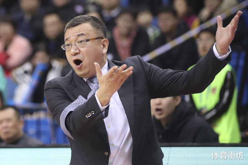 重磅消息，中国篮坛老牌名帅离开国家队，一因素成为导火索！(1)