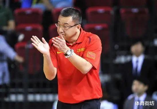 重磅消息，中国篮坛老牌名帅离开国家队，一因素成为导火索！(3)