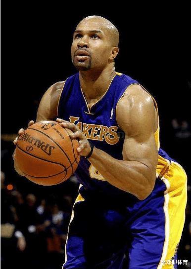 NBA哪些后卫有麒麟臂？科比被誉为小马龙 乔丹手臂像塞气球(3)