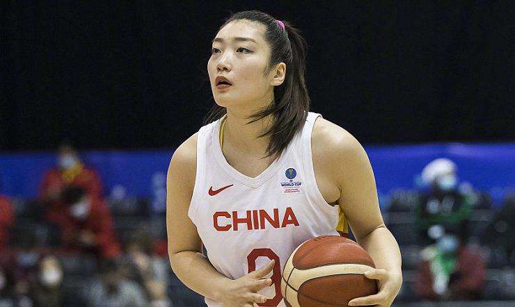 世预赛开门红！中国女篮大胜尼日利亚，李月汝19+6，李梦19分