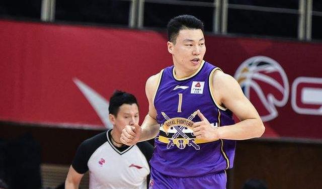 33岁中国男篮名将喜获顶薪大合同，协助球队冲击总冠军，正式签约