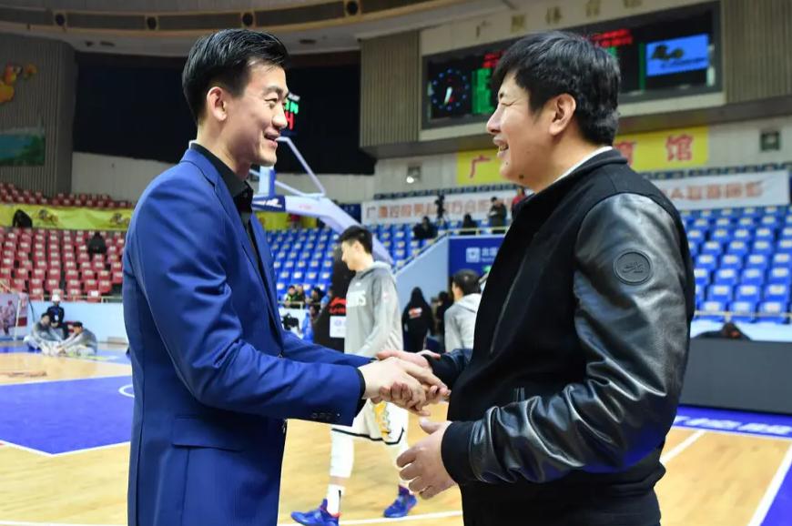 今非昔比！广东男篮险些“团灭”，他确实是最佳教练的不二人选(3)