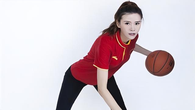 中国“篮球女神”许诺，35岁仍是单身，直言择偶对象要比自己高