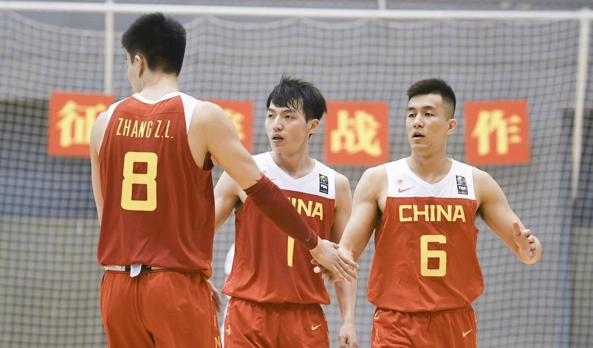 中国男篮启程集训，郭艾伦或将迎来新职务，杜锋高兴了(2)