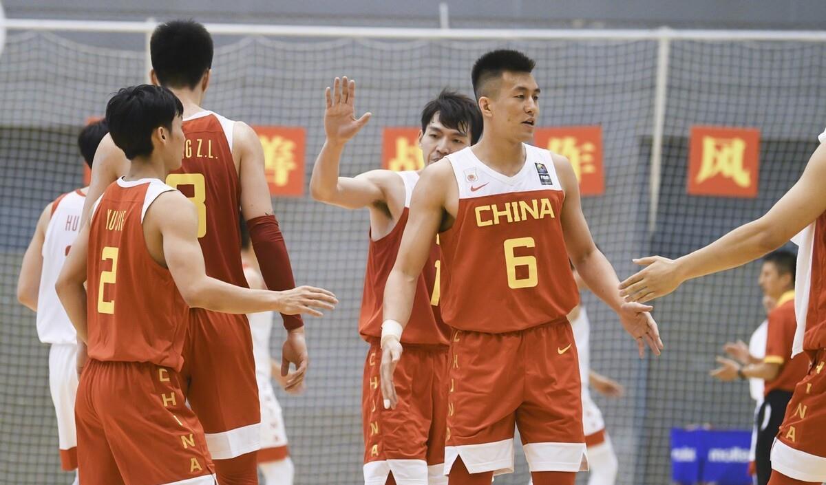 中国男篮启程集训，郭艾伦或将迎来新职务，杜锋高兴了(3)