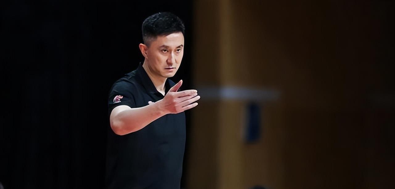 中国男篮开始集训，广东男篮比辽宁男篮多了3人，吉林增至2人
