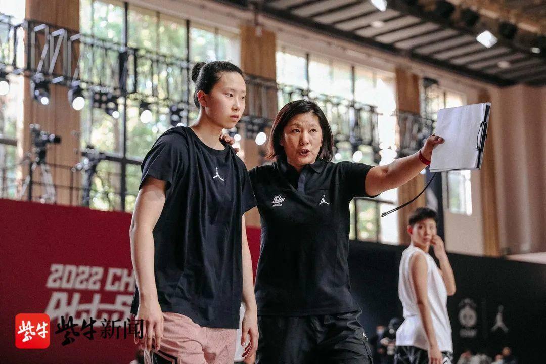 金中学子入选中国U18青年女篮集训名单(4)