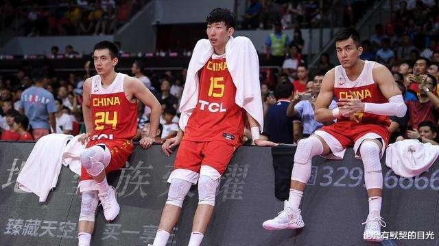 中国男篮将重磅来袭：杜锋或紧急补强19岁潜力锋线，曾被美媒认可