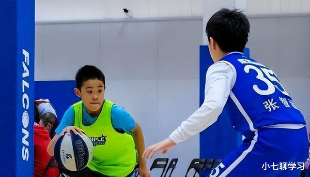 不考虑广东！杜锋儿子试训北京首钢，11岁身高出众，训练不敢松懈(4)
