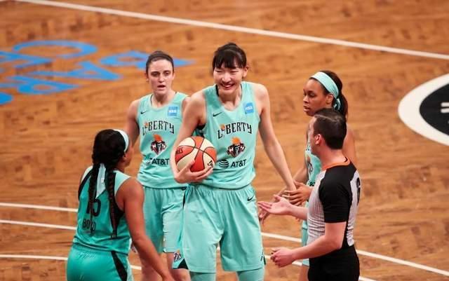 登录过WNBA的七位中国女篮球员，有人拿过WNBA总冠军吗？(6)