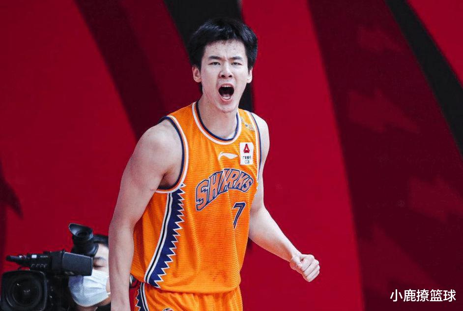 拒绝重返CBA赛场！郭昊文渴望留在NBA打球，上海男篮遭遇打击(3)