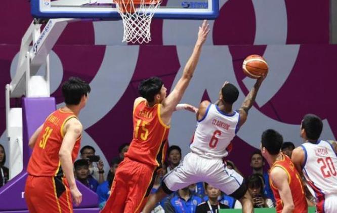 内线被对手完爆，曾是中国男篮劲敌的菲律宾，单节狂输19个篮板(4)