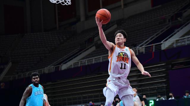 中国男篮公认表现最好4名球员，广东辽宁2队没人入选(3)