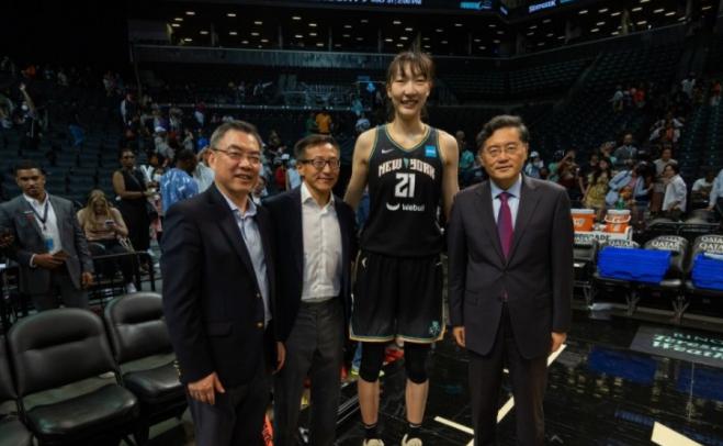 感动！篮网老板资助中国篮球发展，2022级500人申请仅6人赴美留学(4)