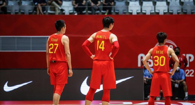 中国男篮迎战哈萨克斯坦男篮，大名单一共15人，杜锋需要做出选择(2)