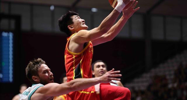 中国男篮迎战哈萨克斯坦男篮，大名单一共15人，杜锋需要做出选择(3)
