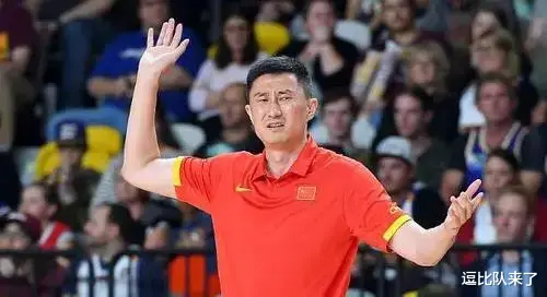 如果篮协尝试用郑微来代替杜锋，做中国男篮的主教练，会不会有惊喜(1)