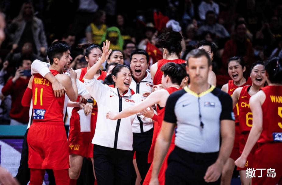 基本功稳如泰山，中国女篮众志成城赢在三点，两将无愧立队根基(1)